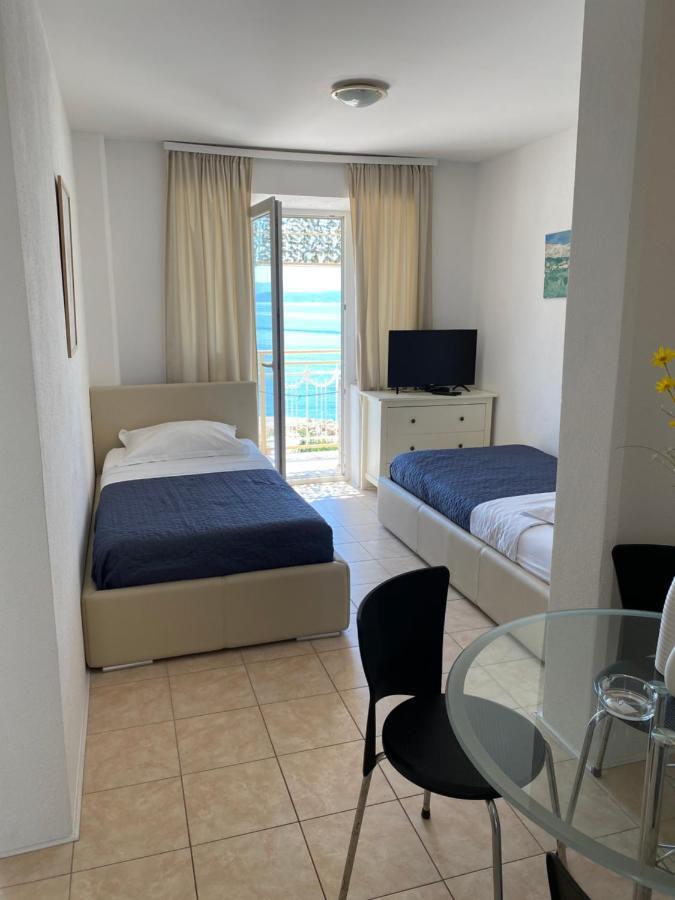 Villa Leo Beach Apartment พอดโกรา ภายนอก รูปภาพ